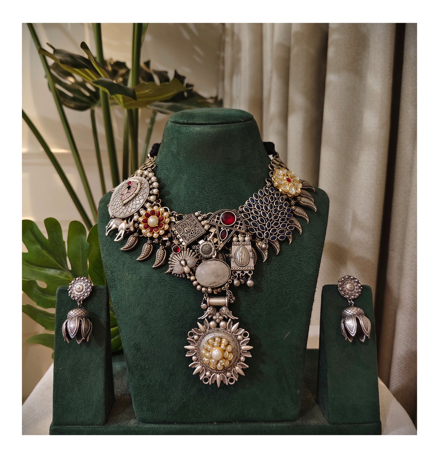Beautiful Designer Fusion Statement Neckpiece With Earrings