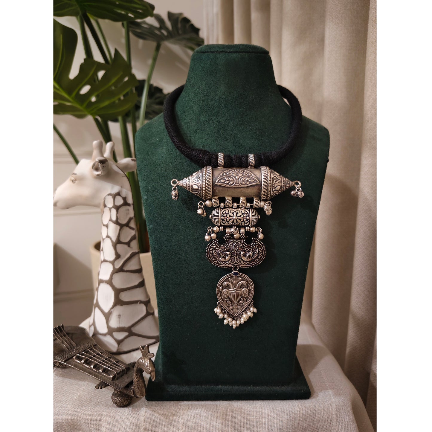 Beautiful Designer Taabiz Long Pendant Hasli Style Dori Neckpiece