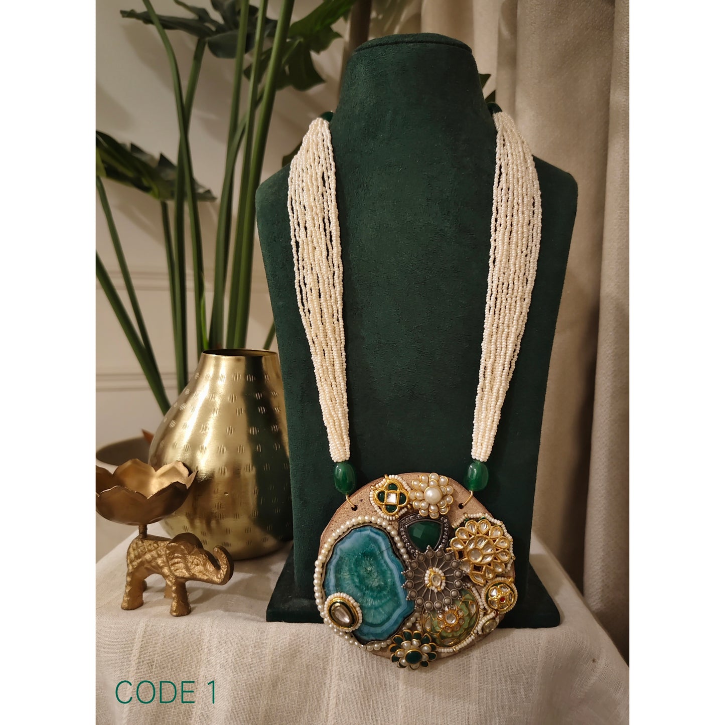 Beautiful Designer Wooden Kundan Detailing Pendant Long Necklace