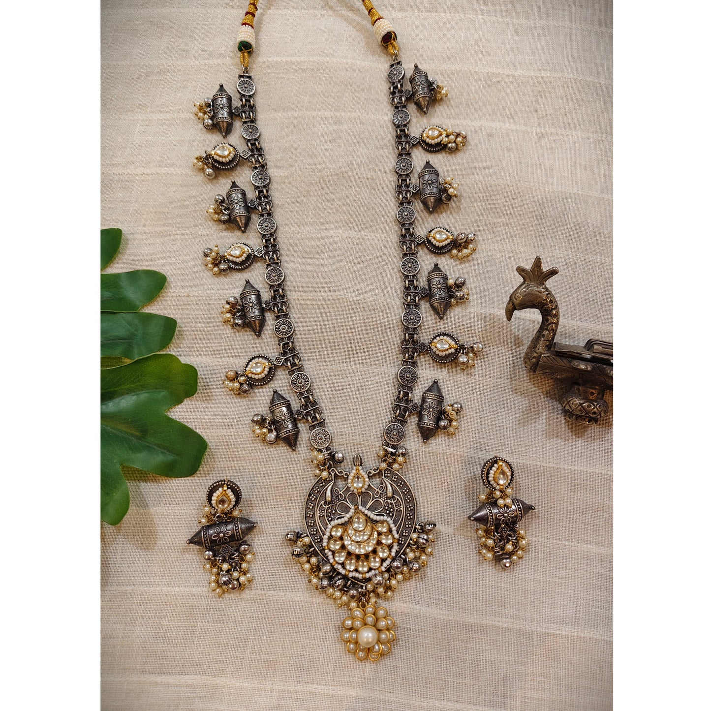 Beautiful Designer Kundan Detailing Necklace With Earrings