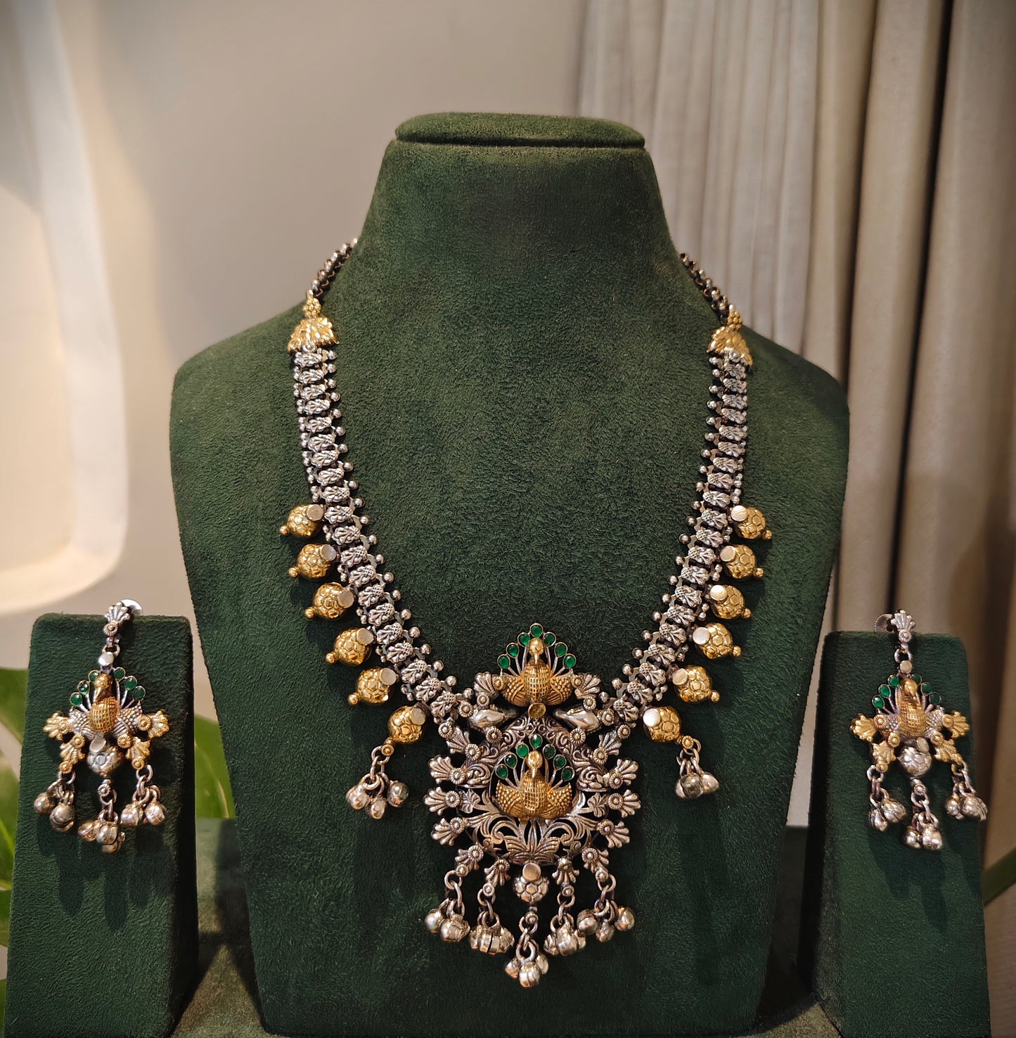Beautiful Designer Kolhapuri Neckpiece With Earrings
