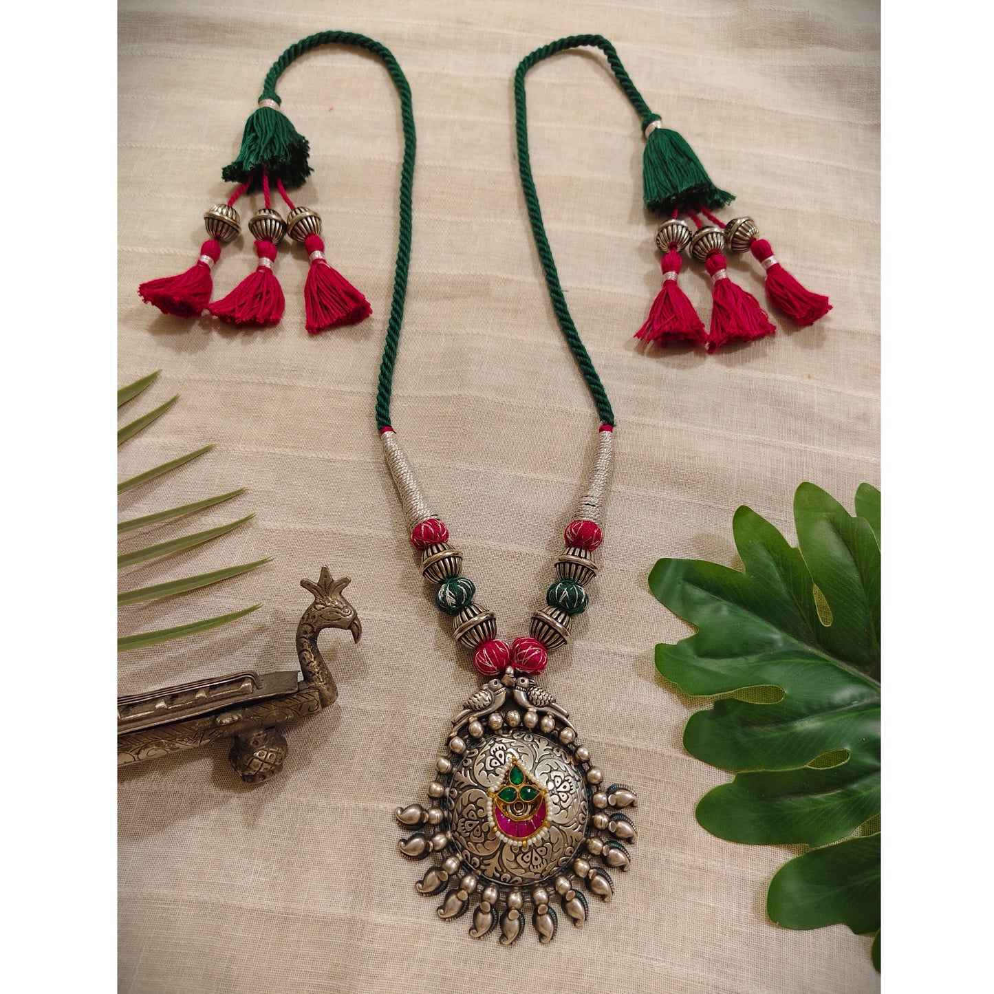 Beautiful Designer Kundan Detailing Pendant Necklace With Handmade Dori