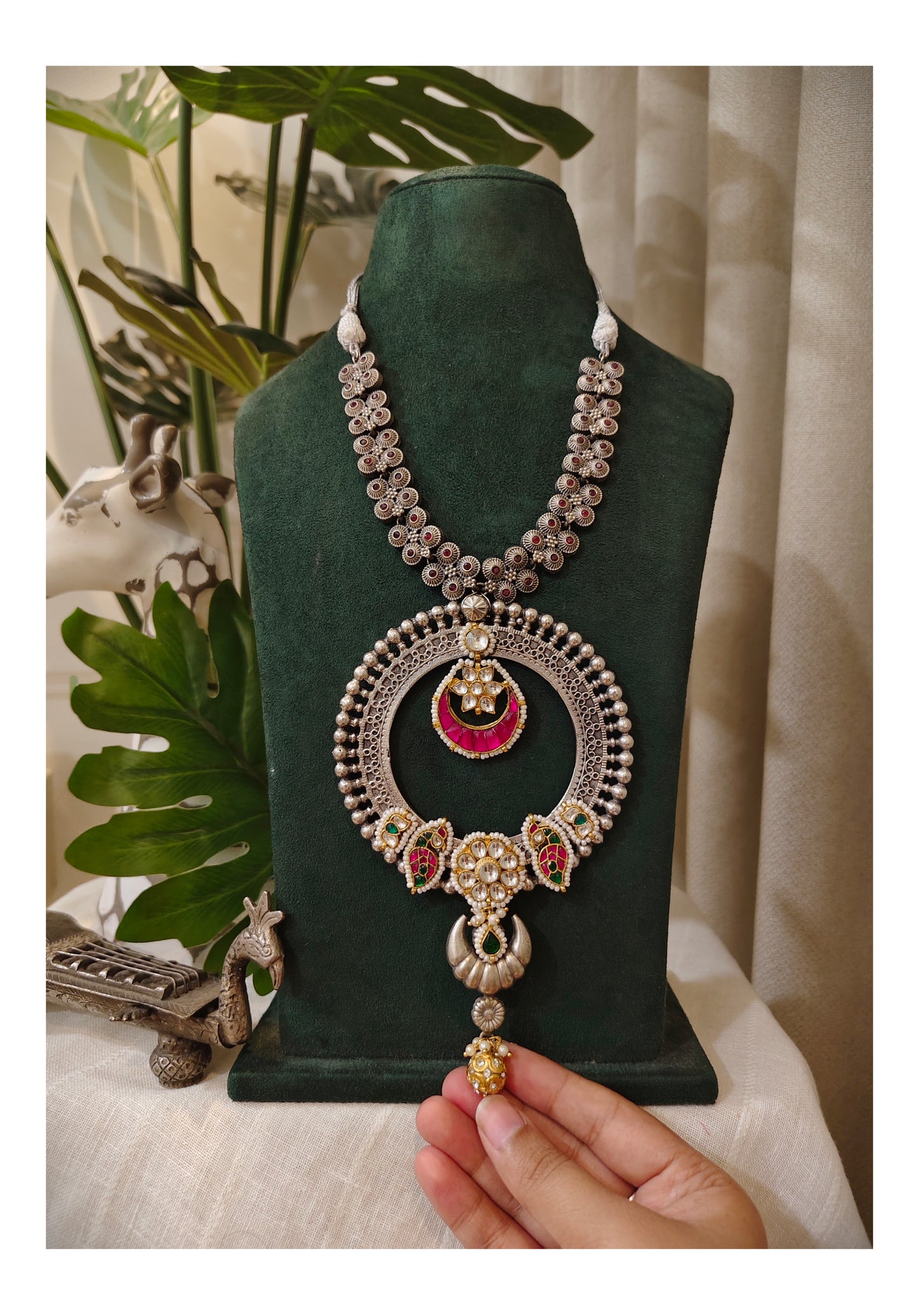 Beautiful Designer Kundan Detailing Pendant Necklace