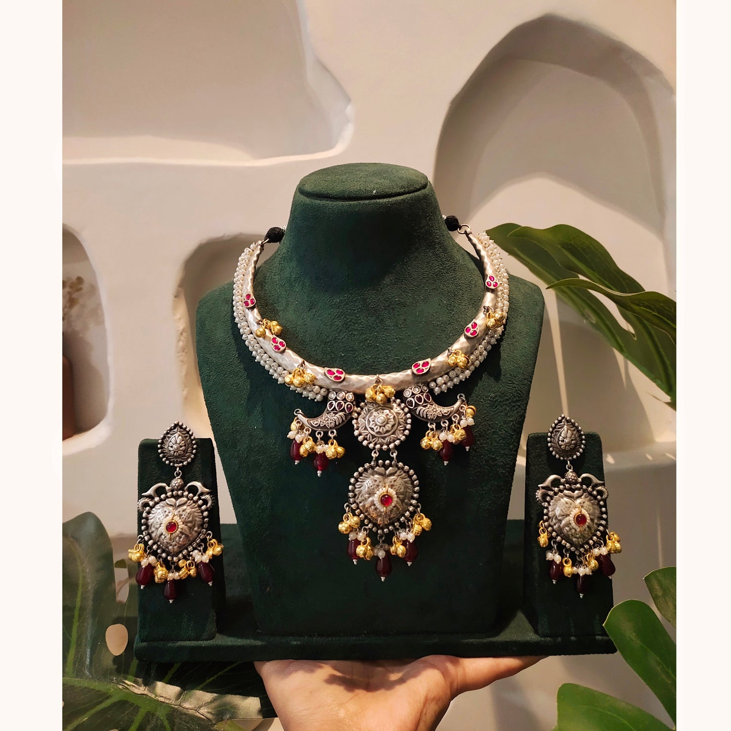 Beautiful Designer Hasli With Earrings