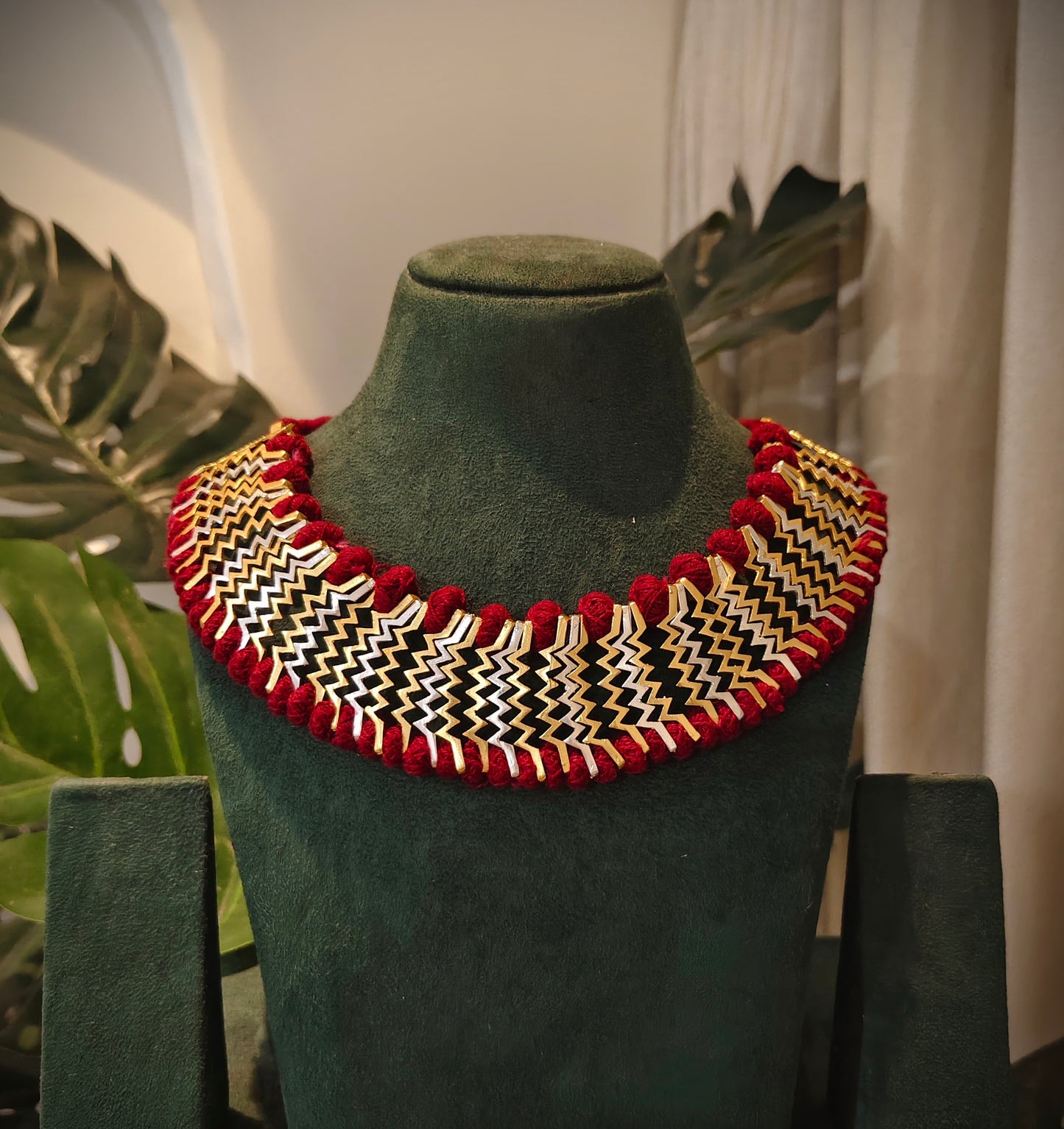 Beautiful Designer Zig Zag Design Neckpiece In Dual Tone