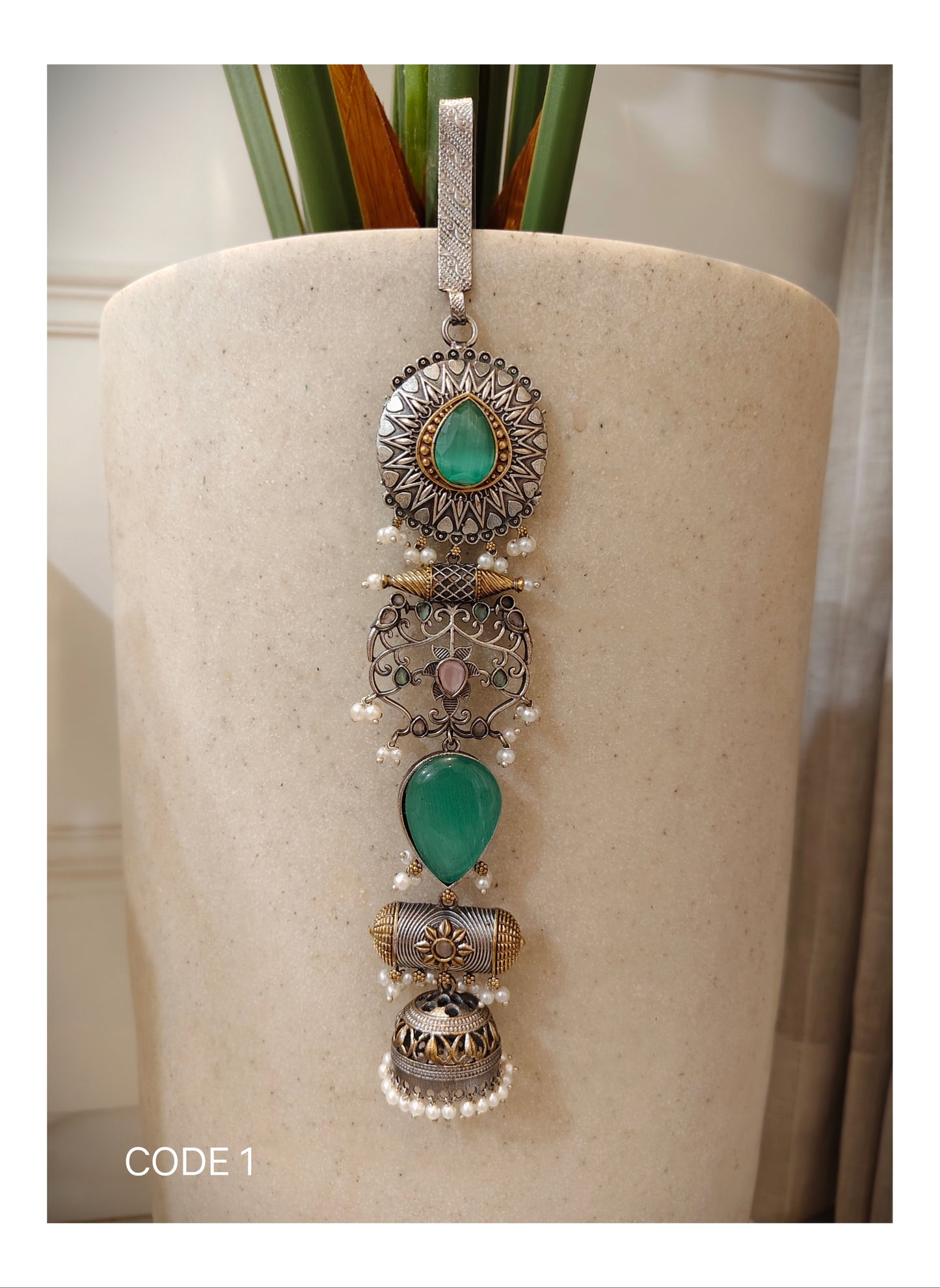 Beautiful Designer Stone Embedded Dual Tone Long Chaabi Gutchha (worn on the waist)