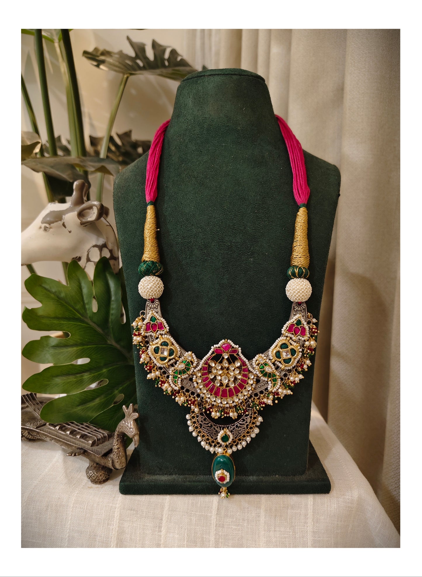 Beautiful Designer Kundan Detailing Chaand Necklace