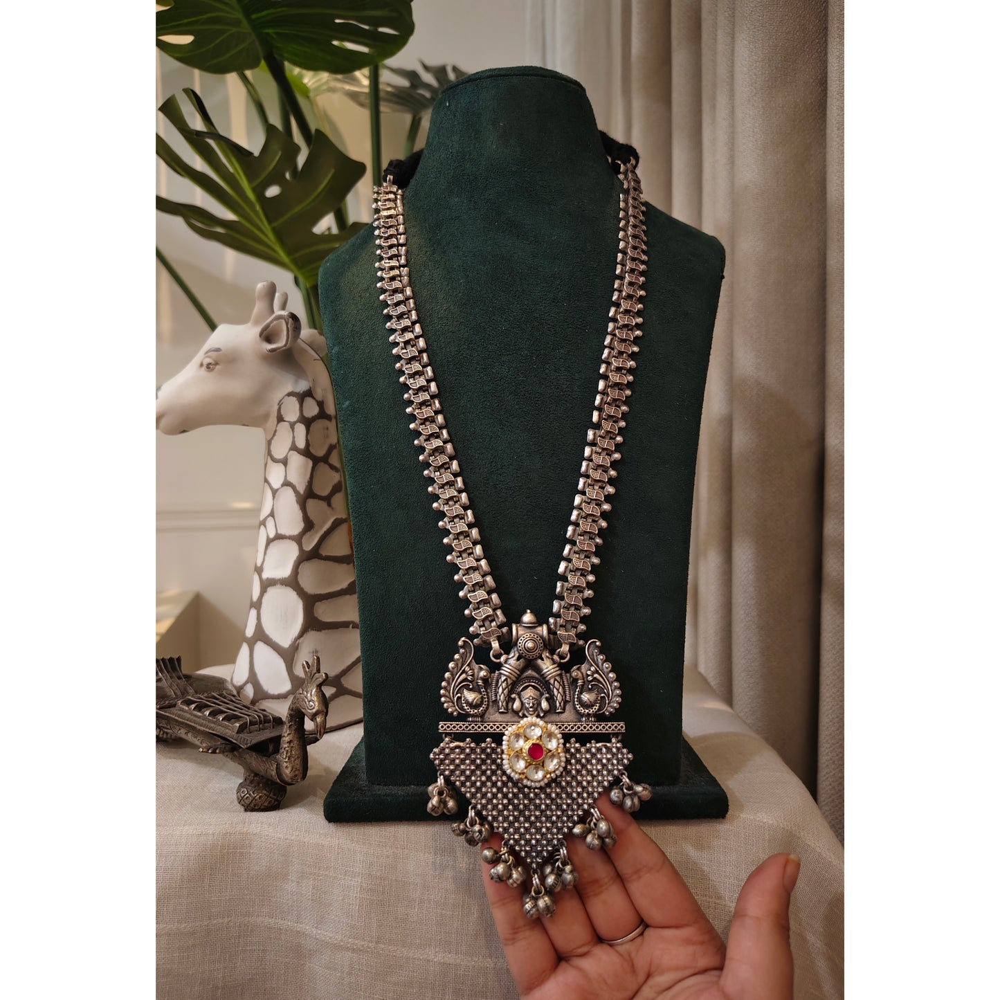 Beautiful Designer Kundan Detailing Pendant Long Necklace