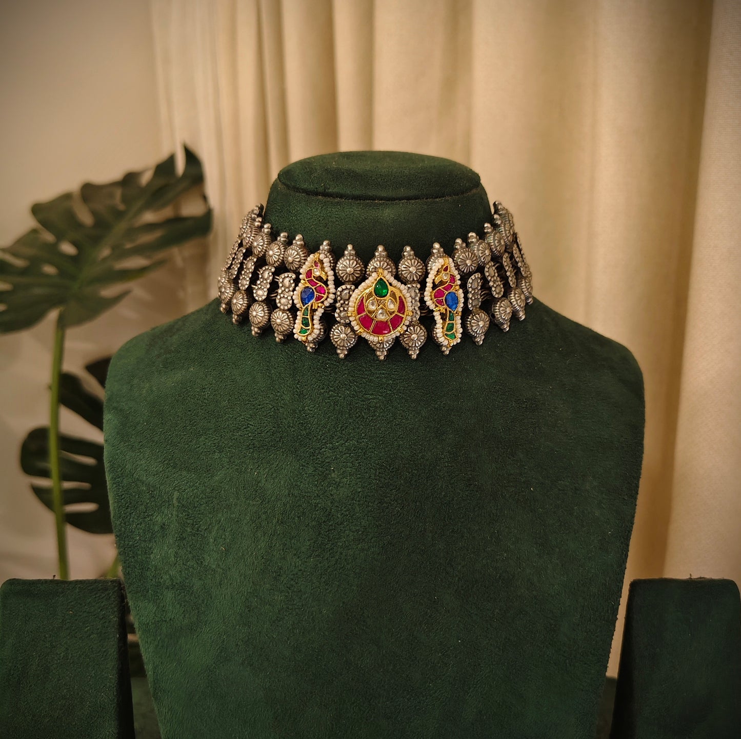 Beautiful Designer Kolhapuri Choker With Ahemdabadi Pachhi Kundan Detailing