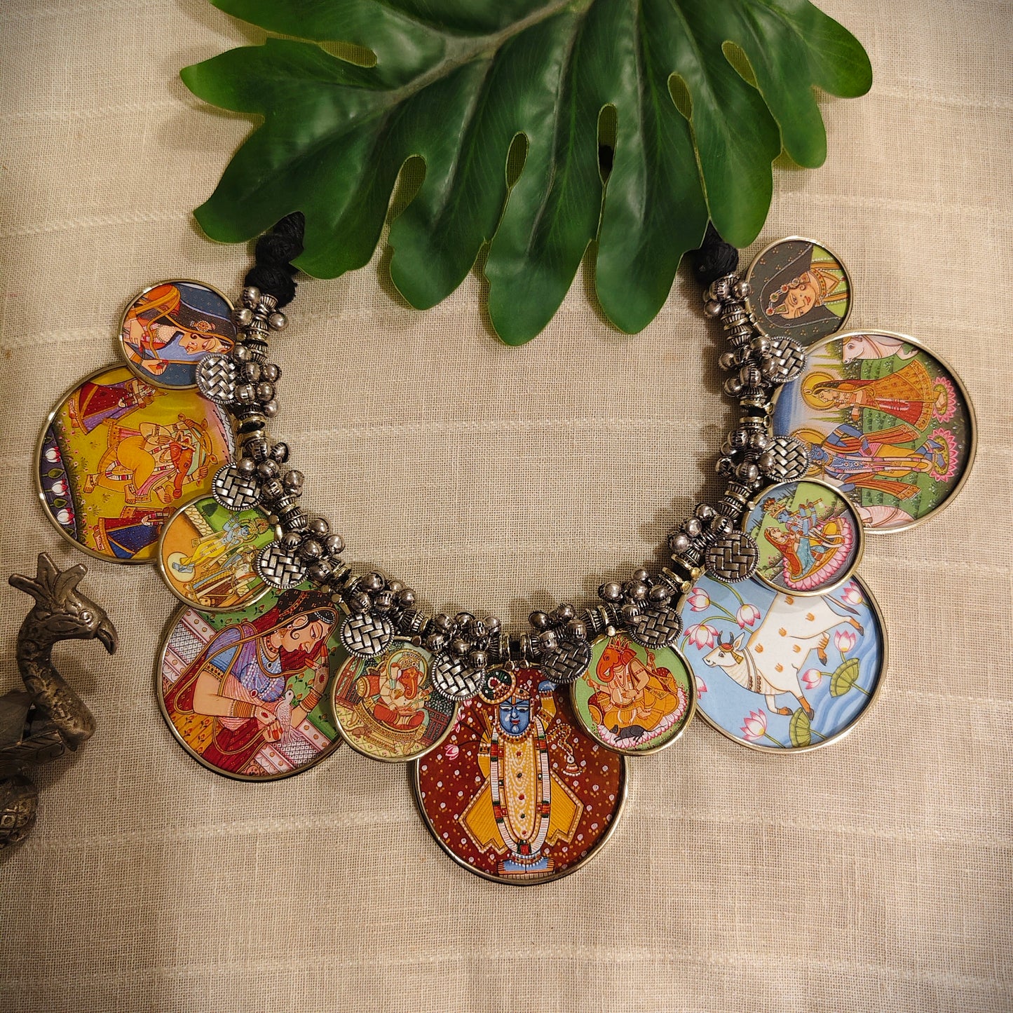 Beautiful Designer Painting Mix Overlapping Neckpiece