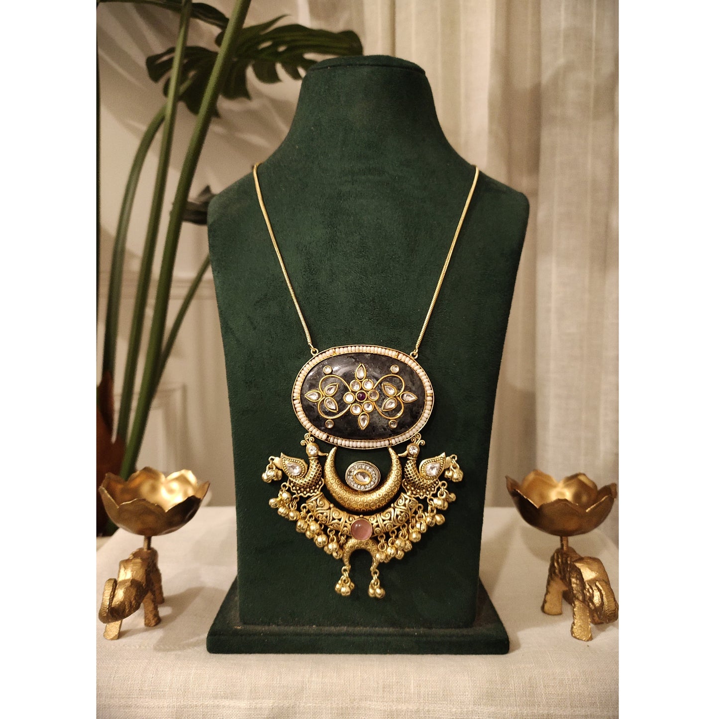 Beautiful Designer Apala Polish Pendant Long Necklace