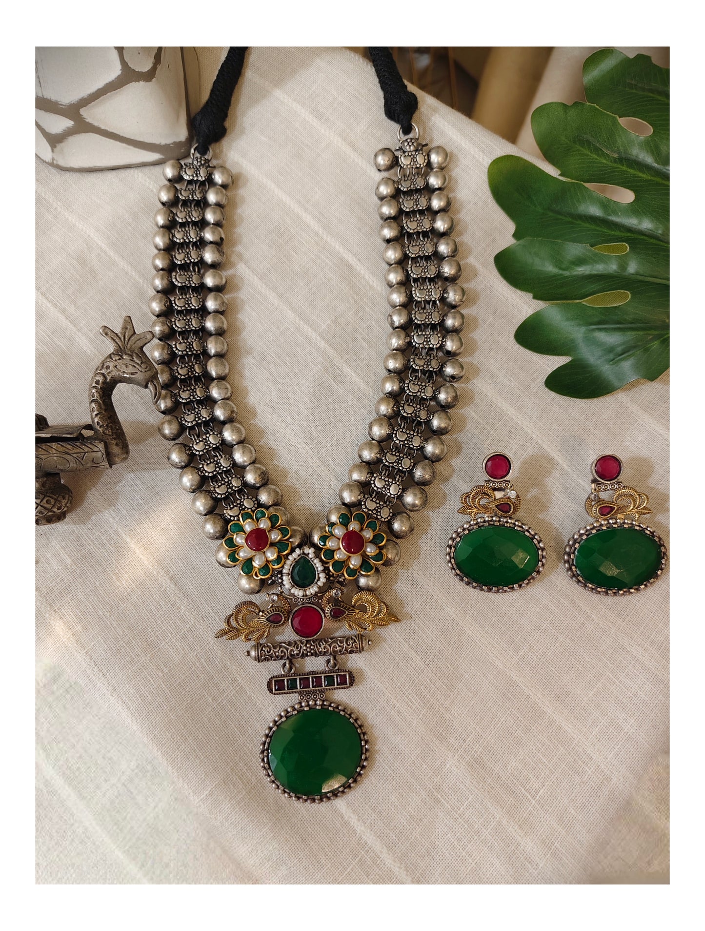 Beautiful Designer Stone Embedded Pendant Necklace With Earrings