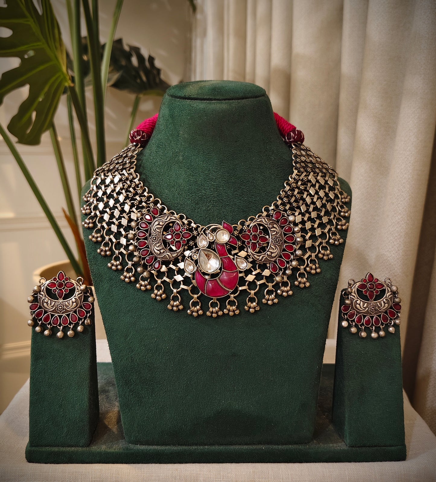 Beautiful Designer Jaal Patta With Kempstone And Brass Stone Embedded Pcs Detailing Neckpiece With Earrings