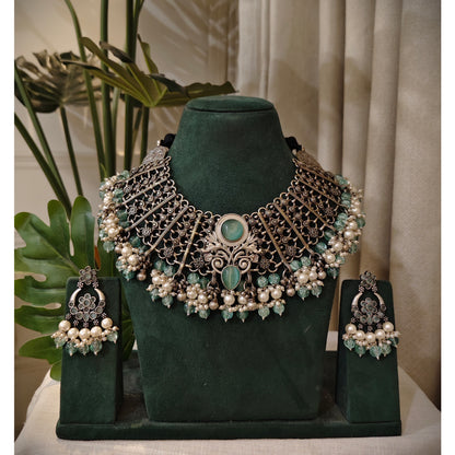 Beautiful Designer Jaal Patta With Stone Embedded Pendant (Free Earrings)