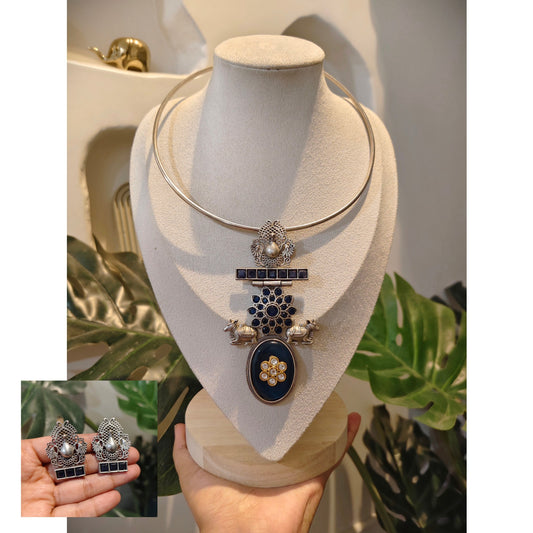 Beautiful Designer Stone Embedded Pendant Hasli With Earrings