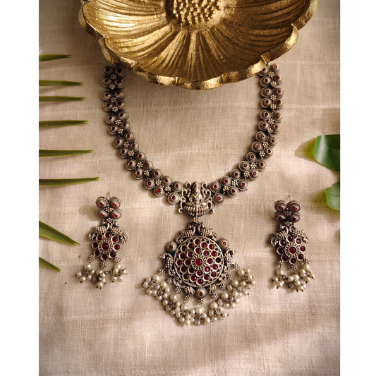 Beautiful Designer Stone Embedded Neckpiece With Earrings
