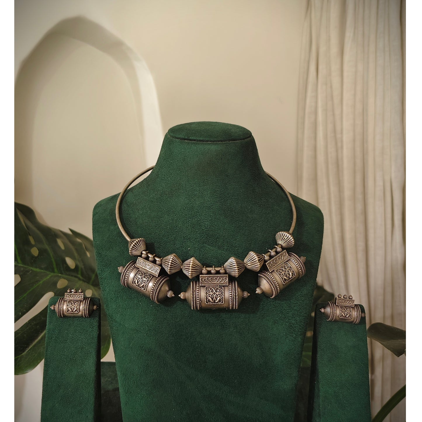 Beautiful Designer Brass Hasli With Earrings