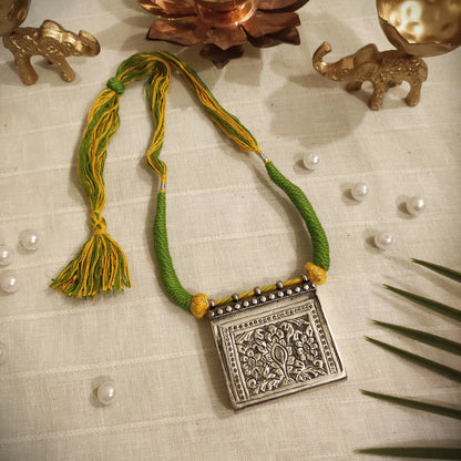 Beautiful Designer Chitai Pendant Dori Necklace
