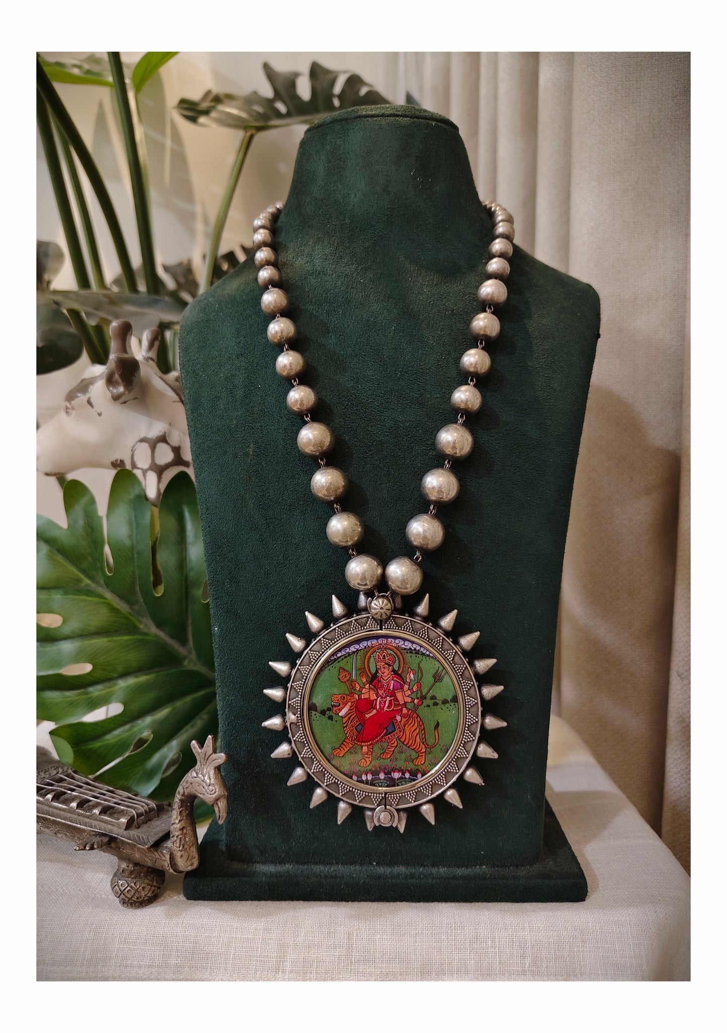 Beautiful Designer Painting Pendant With Ball Chain Mala Necklace