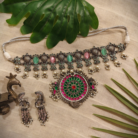 Beautiful Designer Stone Embedded Pendant Choker With Earrings