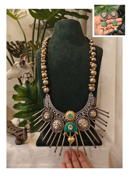 Beautiful Designer Fusion Chaand Spikes Pendant Long Ball Chain With Golden Ghungroo Necklace & Earring