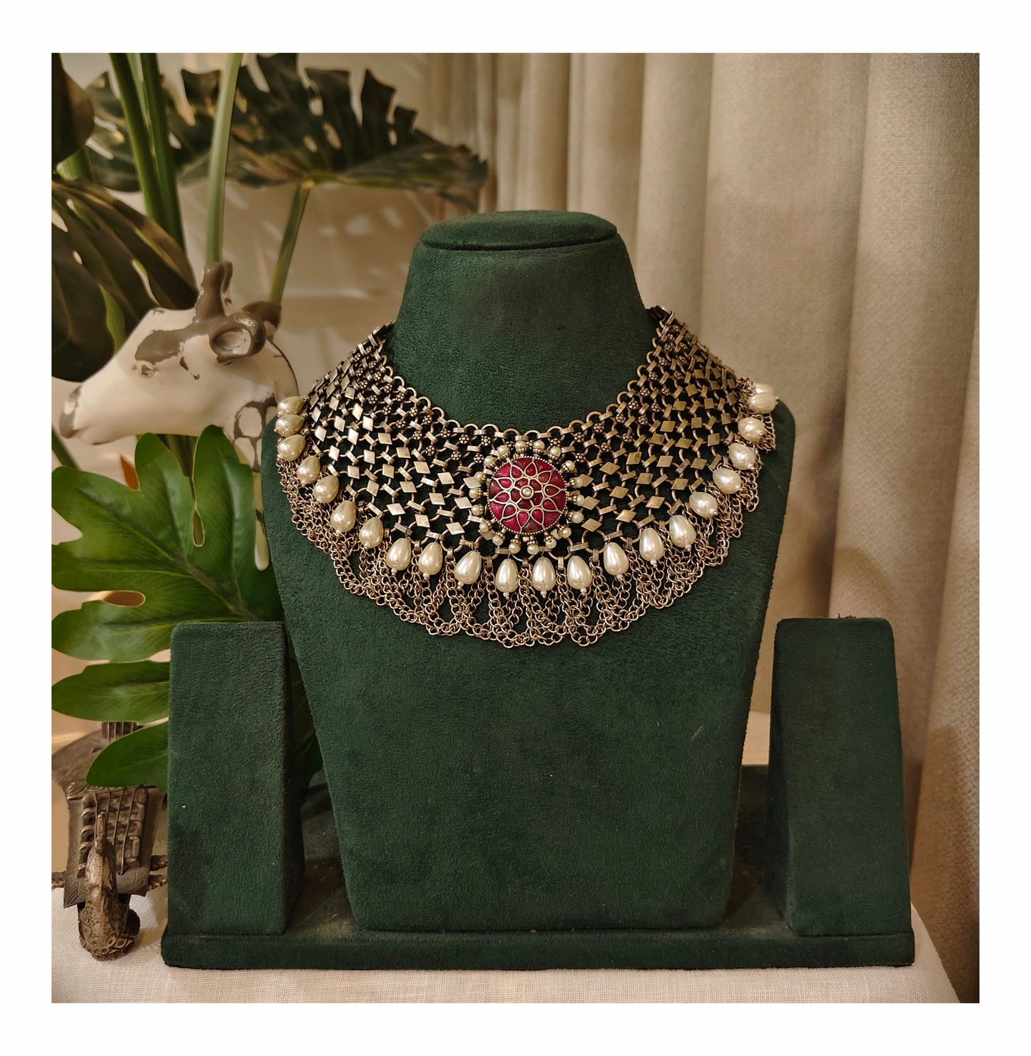 Beautiful Designer Jaal Neckpiece (vintage golden & silver polish)