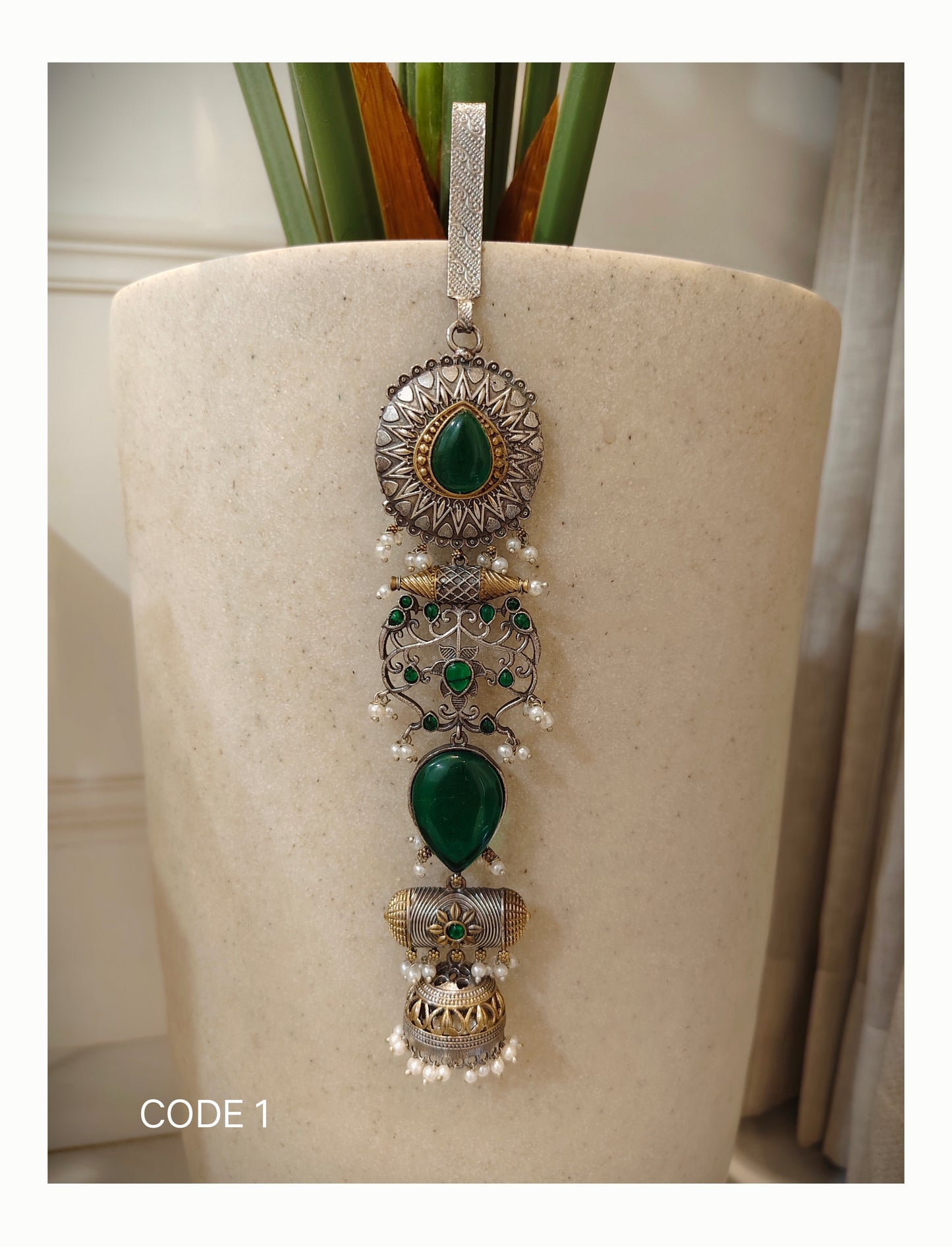 Beautiful Designer Stone Embedded Dual Tone Long Chaabi Gutchha (worn on the waist)