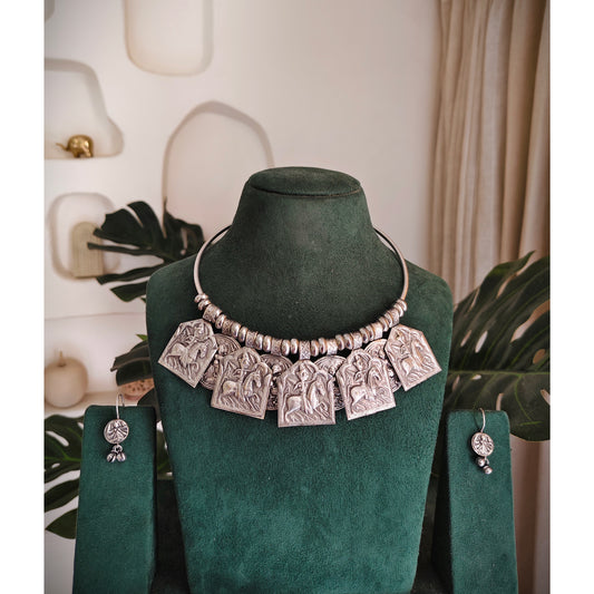 Beautiful Designer Paatri Mix Hasli With Earrings