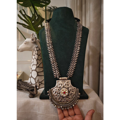 Beautiful Designer Chitai Work Kundan Detailing Pendant Long Necklace