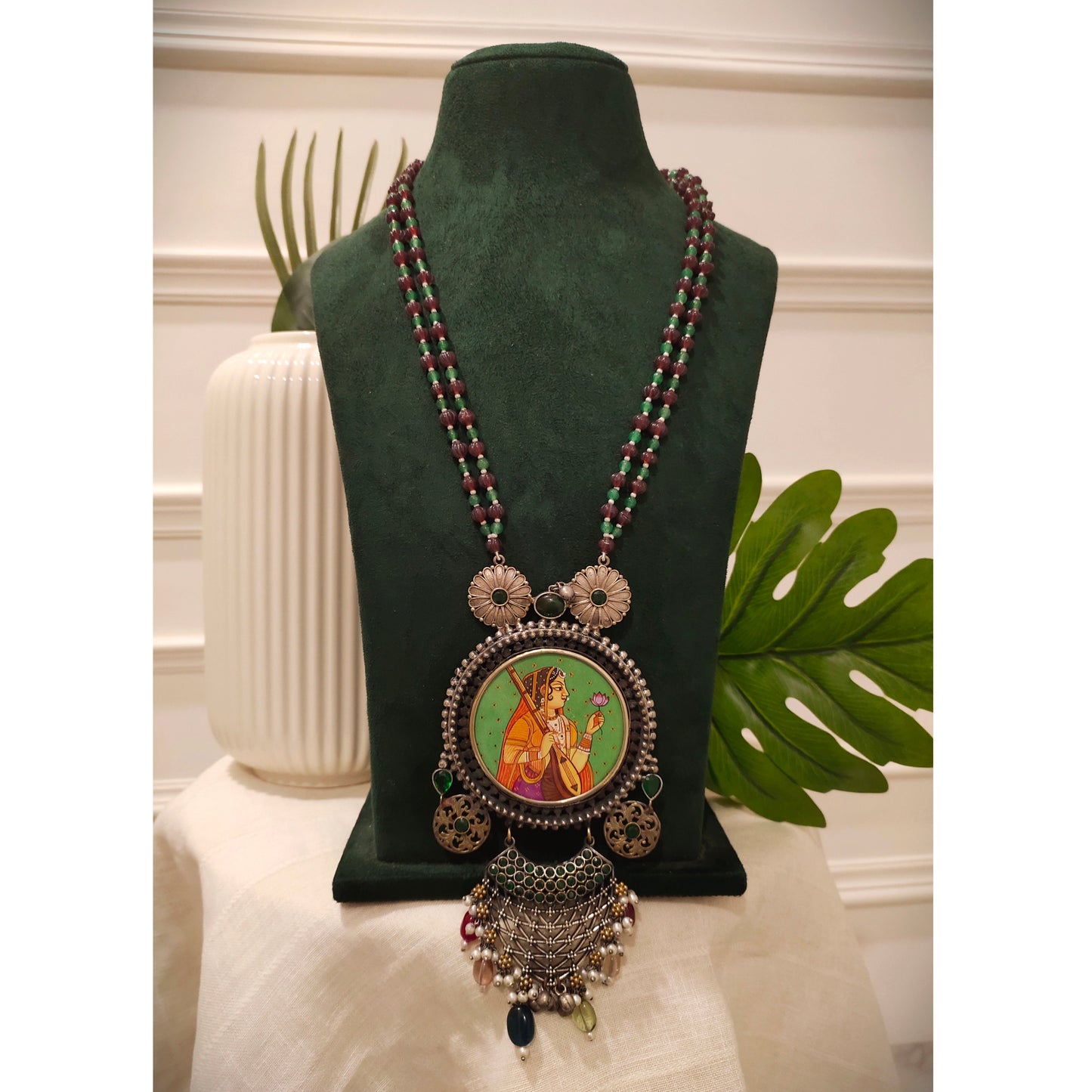 Beautiful Designer Painting Fusion Pendant Necklace