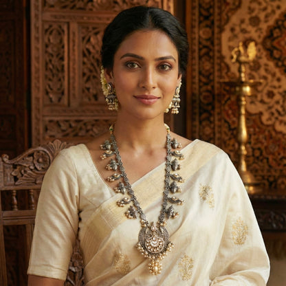 Beautiful Designer Kundan Detailing Necklace With Earrings