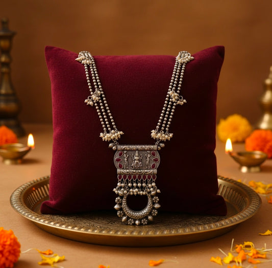 Beautiful Designer Stone Embedded Pendant Necklace With Chidd Detailing Ball Chain (no earrings)