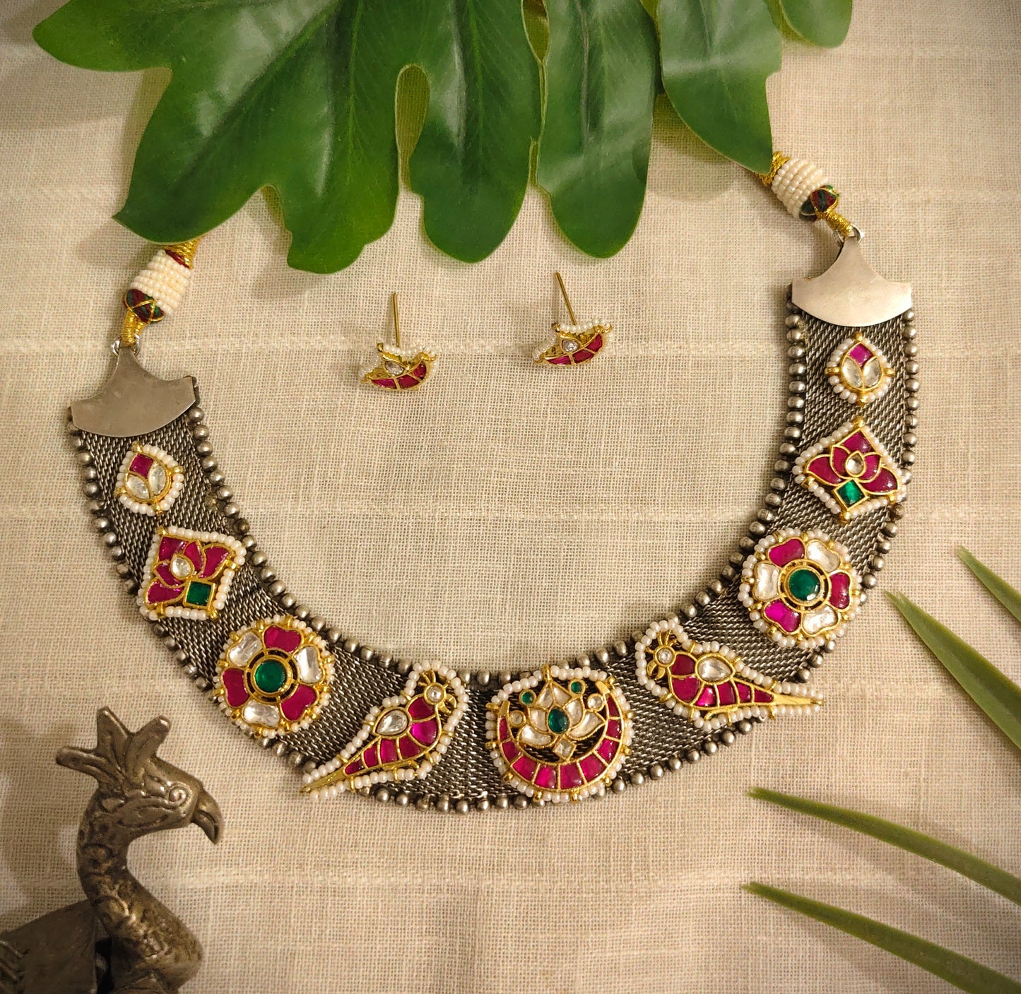 Beautiful Designer Kundan Detailing Neckpiece With Earrings