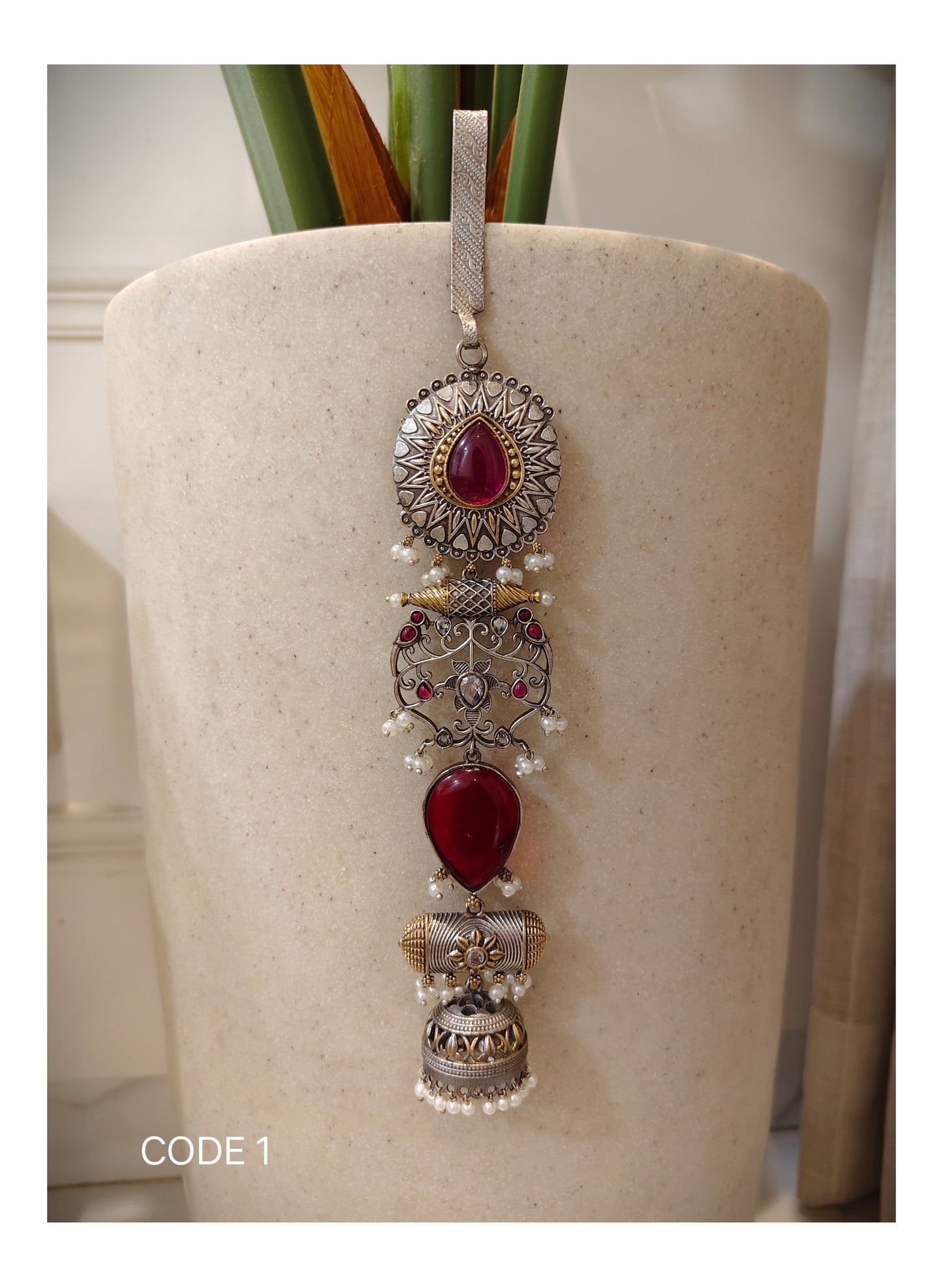 Beautiful Designer Stone Embedded Dual Tone Long Chaabi Gutchha (worn on the waist)