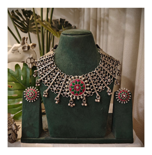 Beautiful Designer Kempstone Detailing Jaal Patta Neckpiece With Earrings
