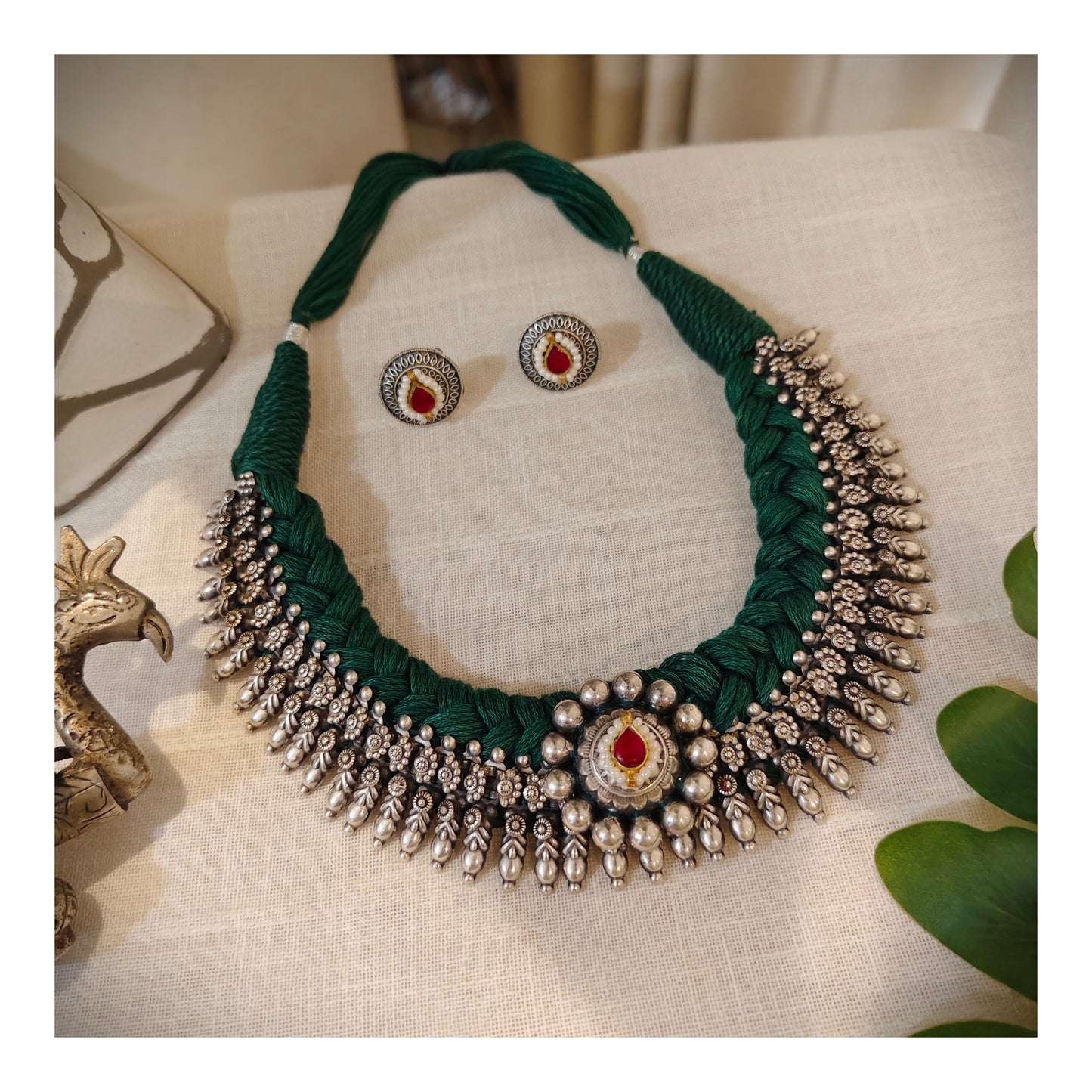 Beautiful Designer Neckpiece With Kundan Detailing And Earrings
