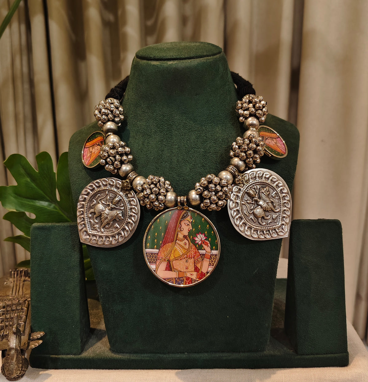 Beautiful Designer Painting Mix Paatri & Ghungroo Gutchha Ball Neckpiece