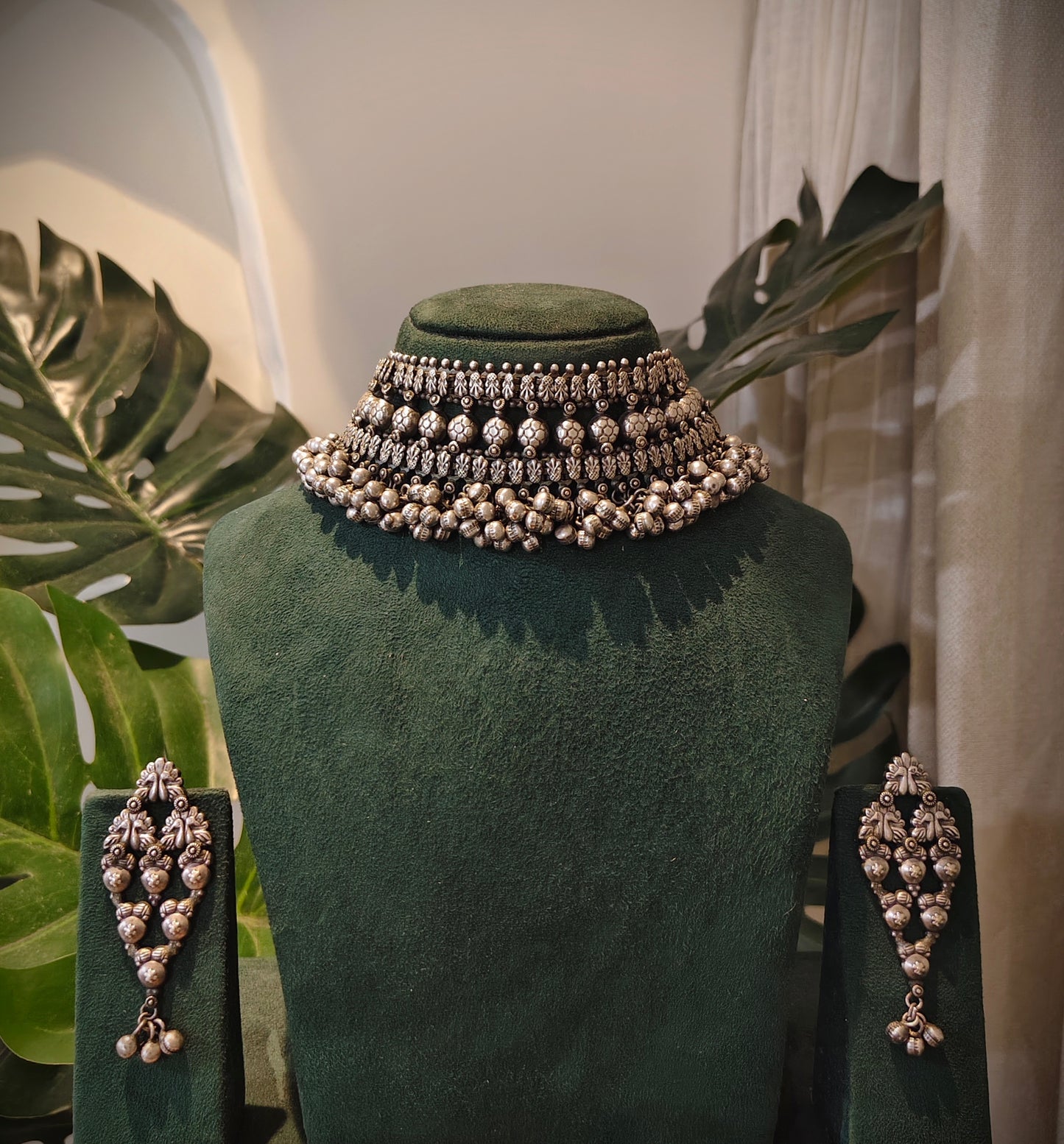 Beautiful Designer Kolhapuri Carving Choker With Earrings
