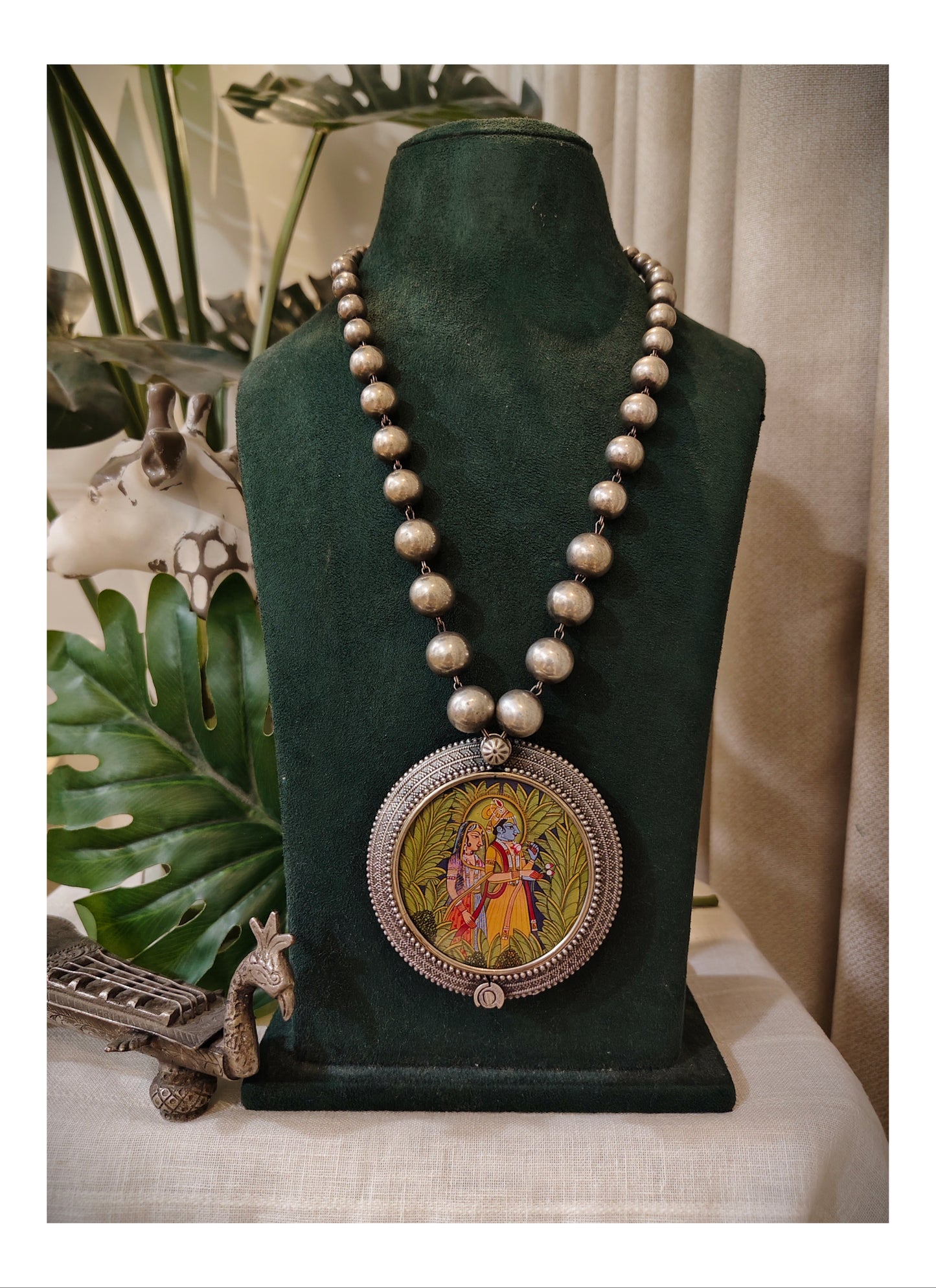 Beautiful Designer Painting Pendant With Ball Chain Mala Necklace