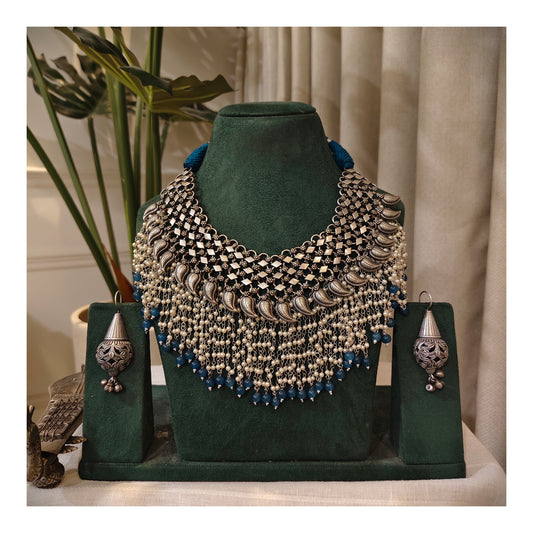 Beautiful Designer Jaal Neckpiece With Latkan & Earrings