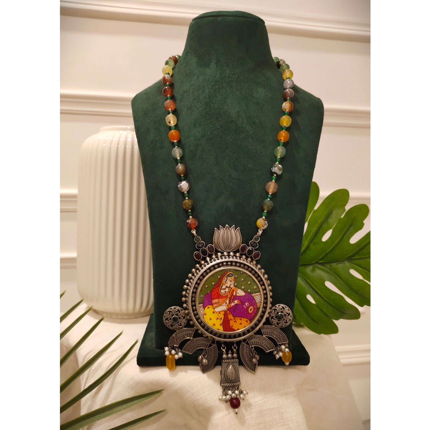 Beautiful Designer Painting Fusion Pendant Necklace