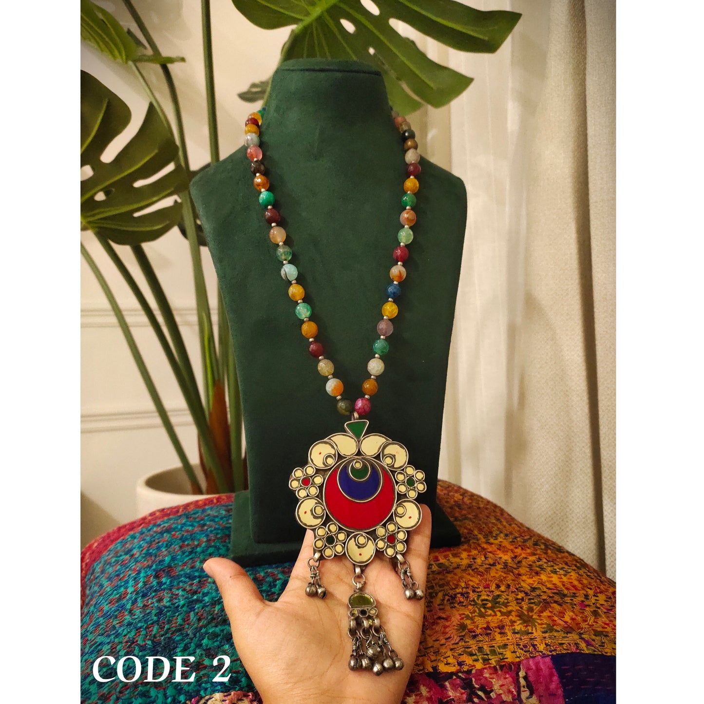 Beautiful Designer Glass Pendant Necklace