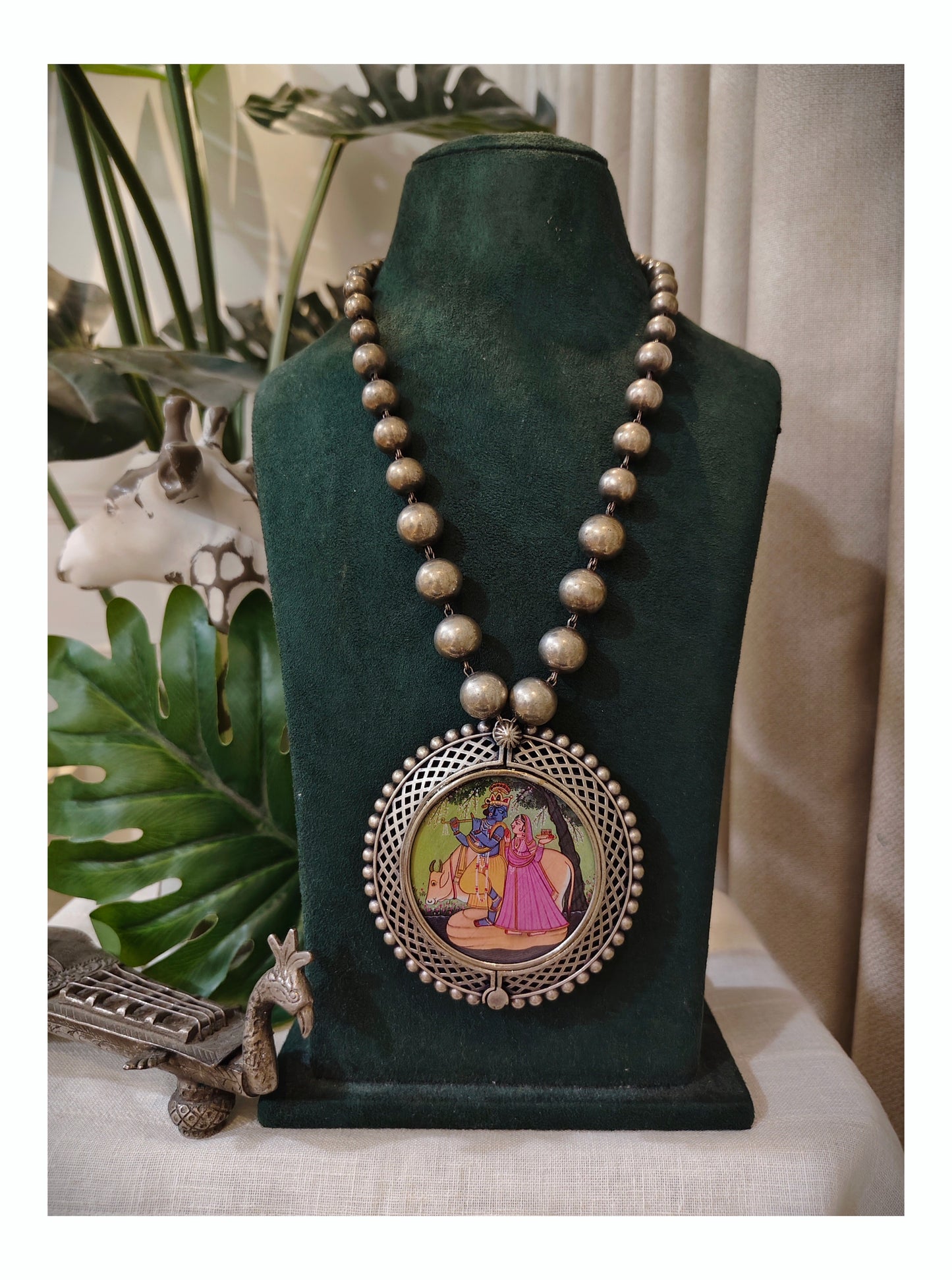 Beautiful Designer Painting Pendant With Ball Chain Mala Necklace