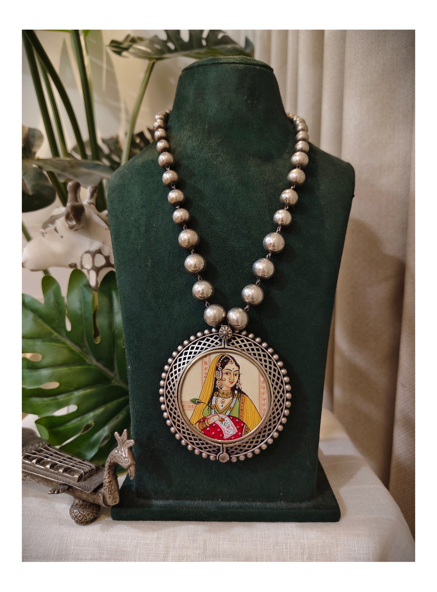Beautiful Designer Painting Pendant With Ball Chain Mala Necklace
