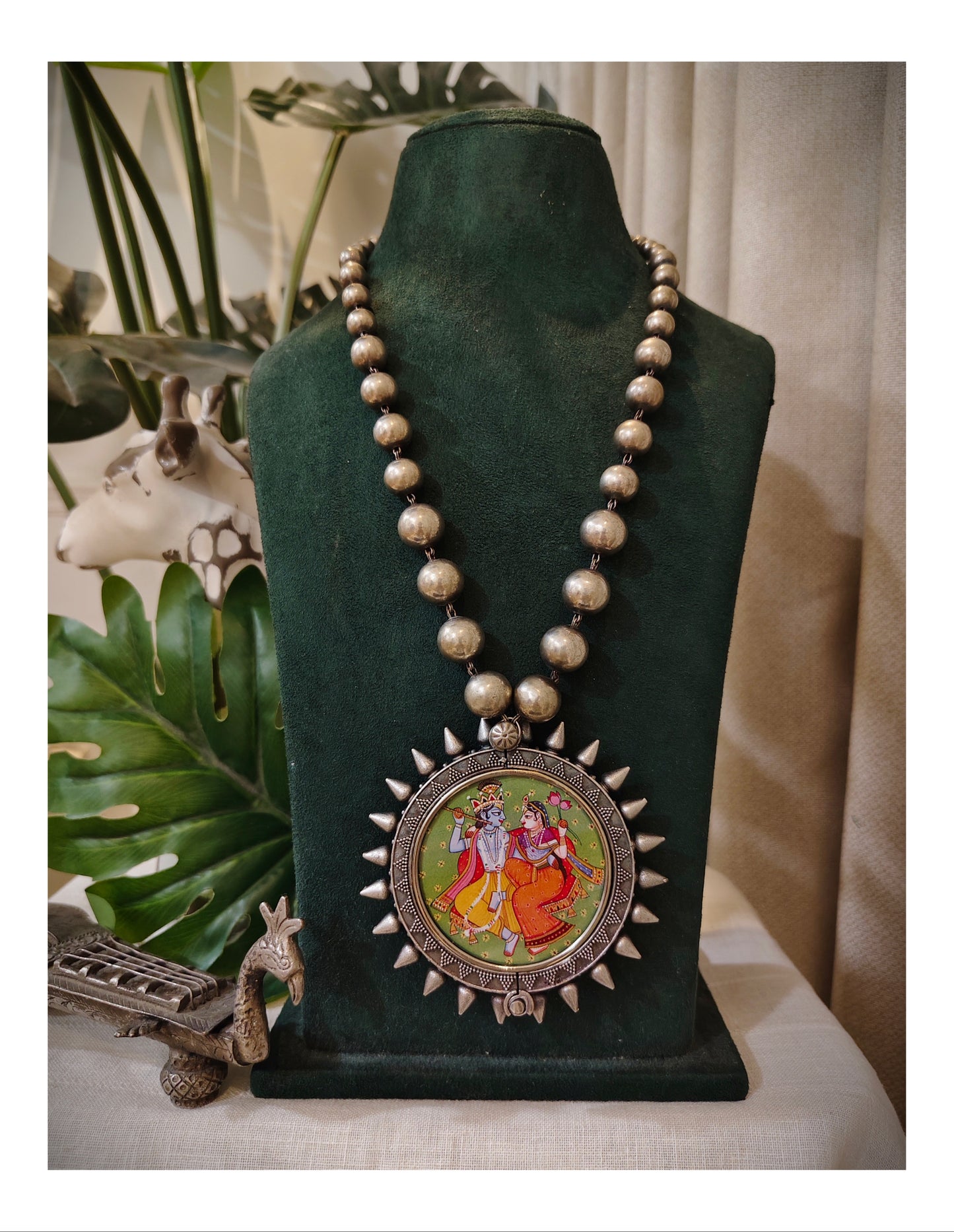 Beautiful Designer Painting Pendant With Ball Chain Mala Necklace