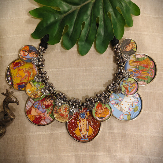 Beautiful Designer Painting Mix Overlapping Neckpiece