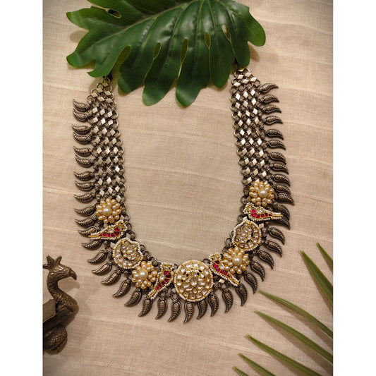 Beautiful Designer Kundan Detailing On Jaal Patta Necklace