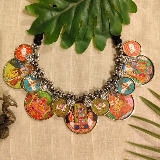 Beautiful Designer Overlapping Painting Mix Neckpiece