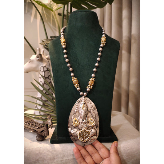 Beautiful Designer Thappa Work Pendant With Kundan Detailing Long Ball Chain Necklace