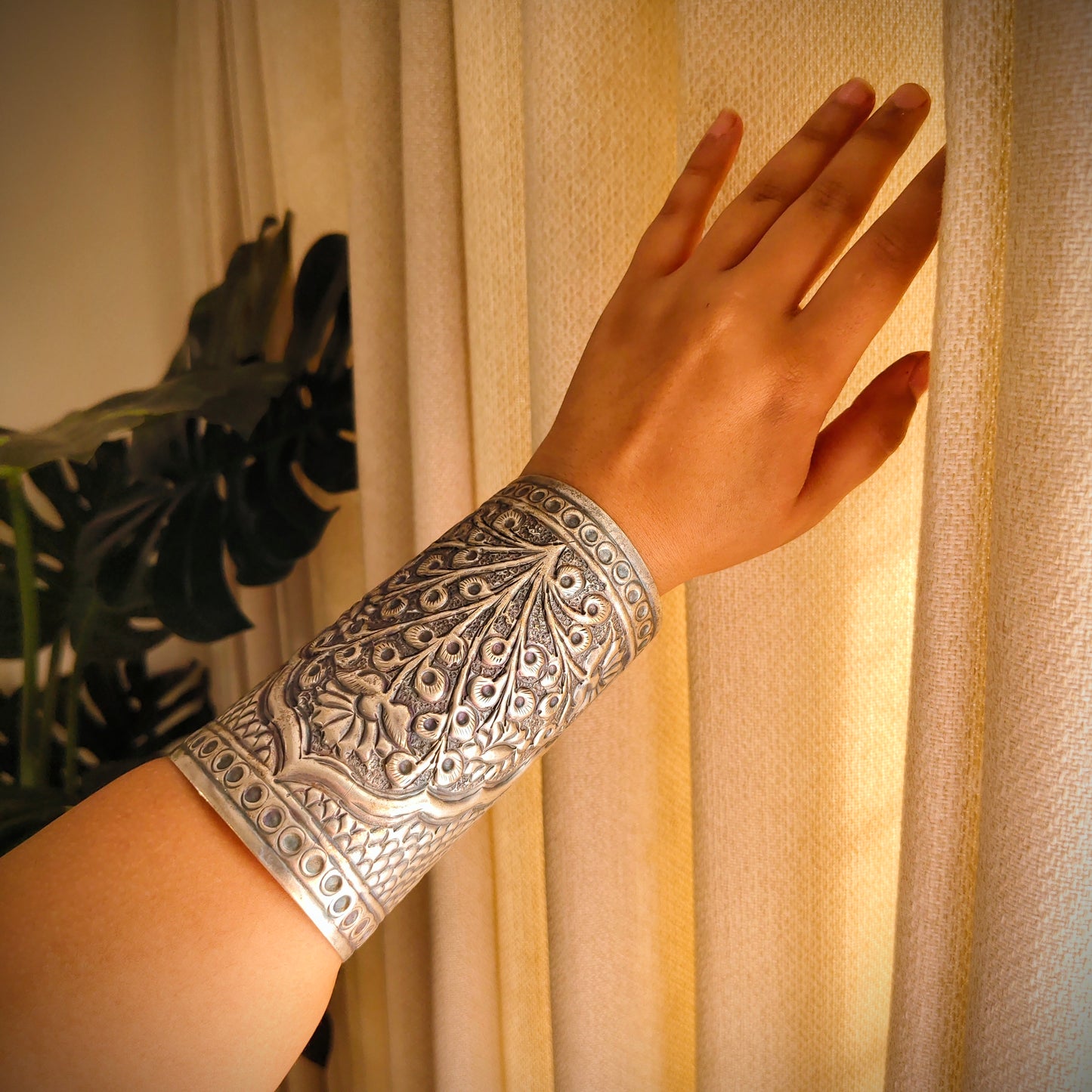 Beautiful Designer Chitai Work Big Kada 1 pc